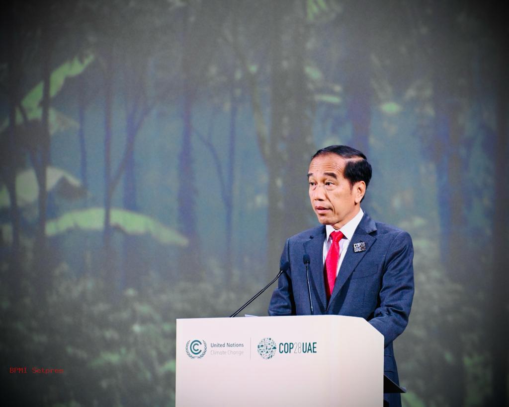 Presiden Joko Widodo berbicara dalam acara politik